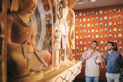 老鹰虽败犹 老鹰虽败犹